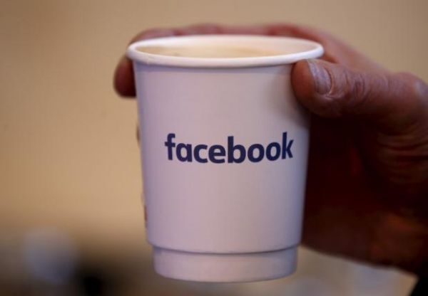 Facebook suýt mất thương hiệu tại Trung Quốc