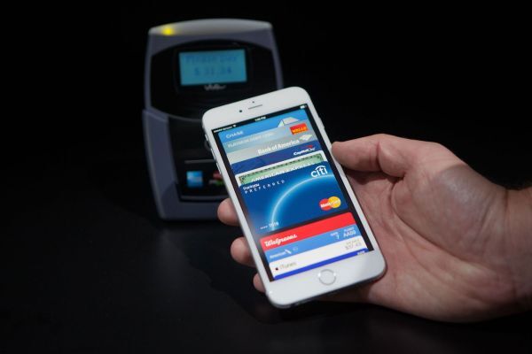 Đã có thể rút tiền mặt thông qua…Apple Pay