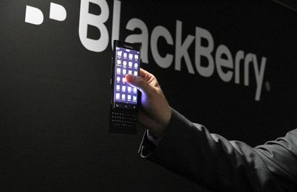 BlackBerry tuột dốc không phanh ở mảng kinh doanh điện thoại