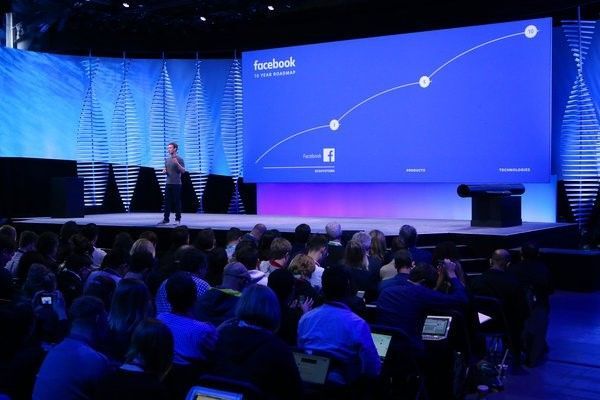 Mark Zuckerberg phát biểu tại Hội nghị F8