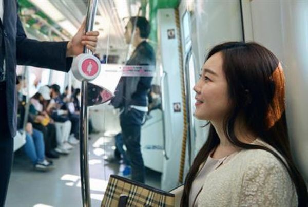Hàn Quốc: Thai phụ được nhận diện qua móc khóa cảm biến và hệ thống đèn