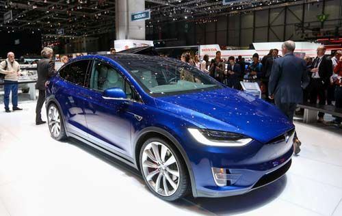 Elon Musk: Autopilot không có lỗi!