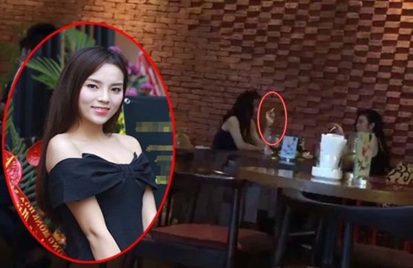 Mạng xã hội, Hội thảo hướng nghiệp, Truyền thông mạng xã hội, Quản trị truyền thông, khủng hoảng truyền thông, Khoa Báo chí và Truyền thông, Hoa hậu Kỳ Duyên hút thuốc
