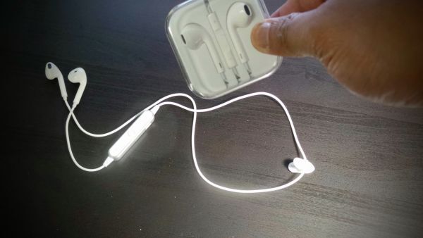 Apple phát triển tai nghe không dây thế hệ mới AirPod