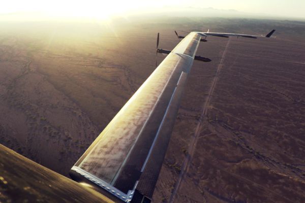 Facebook cho drone phát wifi Aquila bay thử 96 phút