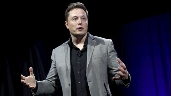 Uber bắt đầu cảm nhận áp lực từ Tesla