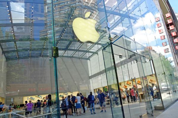 Apple mời cựu nhân sự Blacberry phát triển xe tự hành