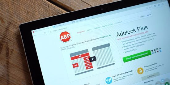 Adblock Plus cũng... bán quảng cáo