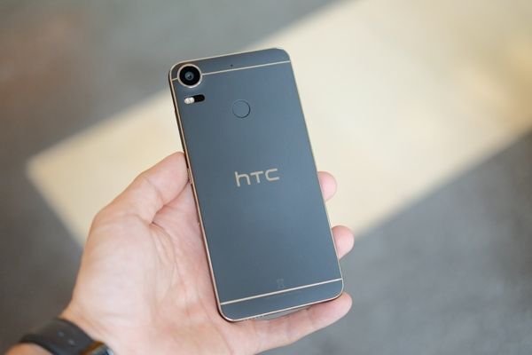 HTC Desire 10 Pro về Việt Nam theo đường xách tay