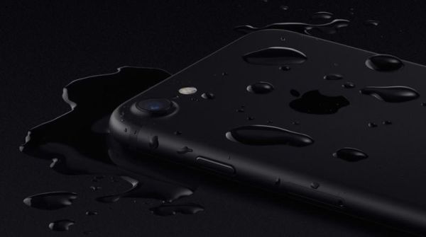 iPhone 8 sẽ tăng khả năng chống nước, chống bụi