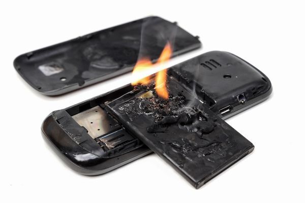 Mỹ nghiên cứu pin chống cháy cho smartphone