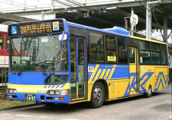 Nhật Bản lắp thử nghiệm sạc nhanh trên xe buýt