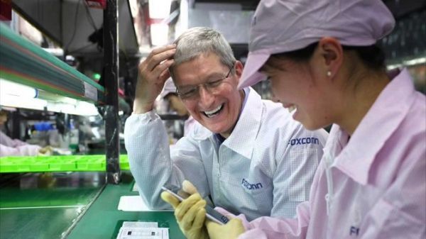 Foxconn muốn hợp tác với Apple đầu tư cơ sở sản xuất màn hình tại Mỹ