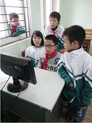 Học sinh vùng cao vượt khó với Giờ lập trình