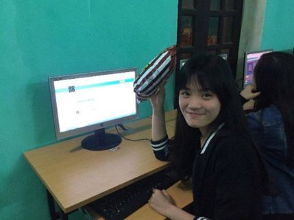 Học sinh vùng cao vượt khó với Giờ lập trình