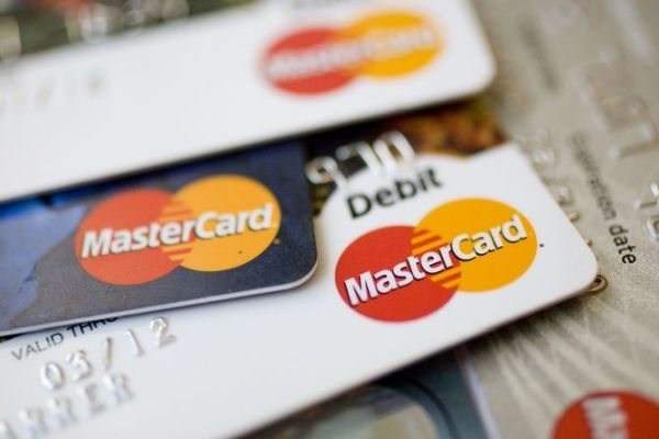 MasterCard sẽ bỏ chữ ký thẻ tín dụng và thẻ ghi nợ vào năm tới
