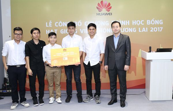 10 SV Việt Nam lọt vào Chương trình Học bổng Hạt giống Viễn thông Tương lai 2017