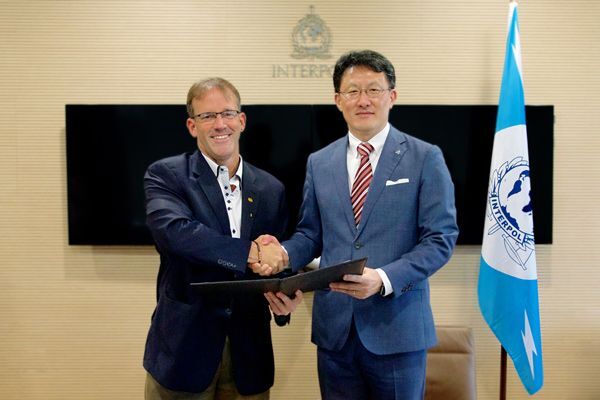 Cisco hợp tác với Interpol về phòng chống tội phạm mạng