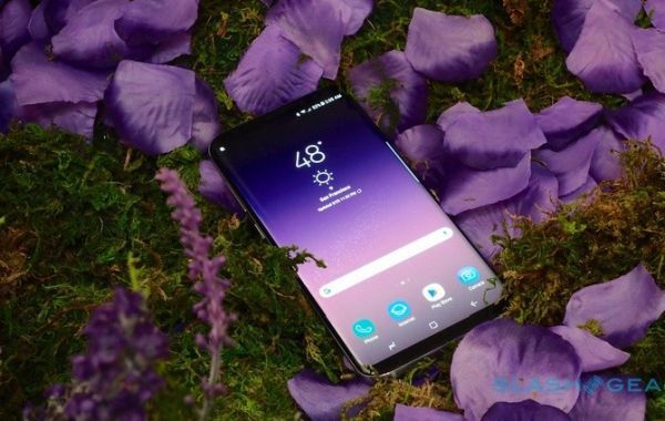 Samsung Galaxy S9 sẽ gần như không còn viền màn hình?