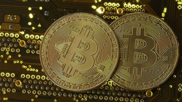 Giá Bitcoin đã tiếp tục tăng và vượt ngưỡng 9000 USD
