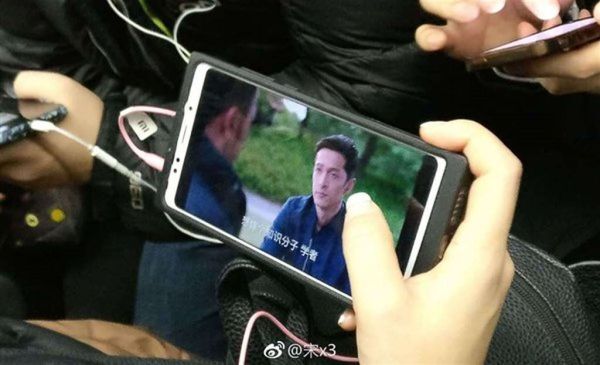 Xiaomi sắp có dòng smartphone mới, màn 18:9   ảnh 1