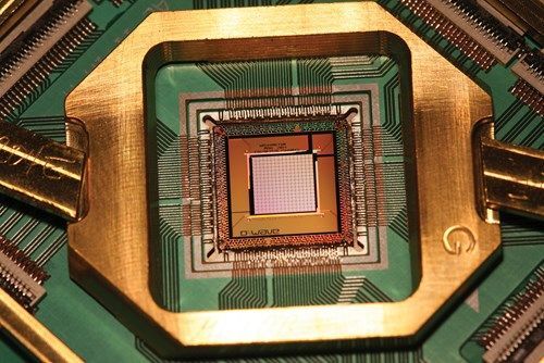 Chip lượng tử của D-Wave.
