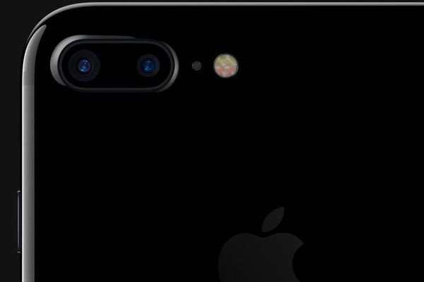 Corephotonics tố cáo Apple sao chép công nghệ camera cho smartphone
