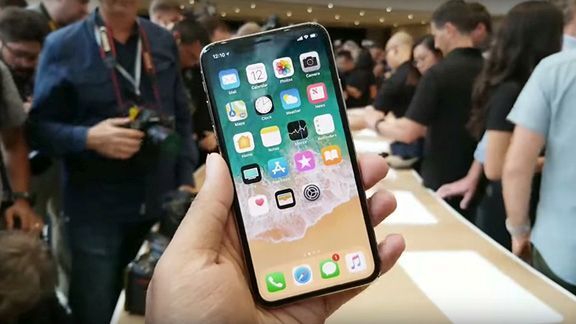 Apple đã lên kế hoạch sản xuất iPhone XL với màn hình lớn hơn