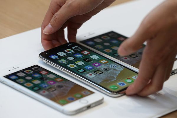 Doanh số iPhone X vượt trội so với bộ đôi iPhone 8 và 8 Plus