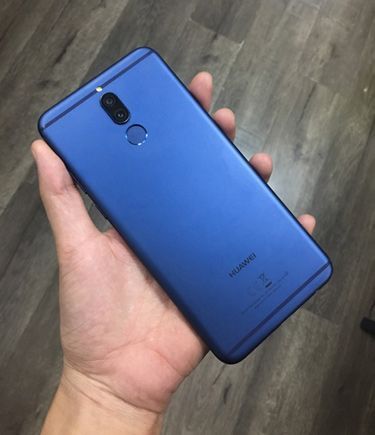 Huawei Việt Nam, Huawei nova 2i, Huawei nova 2i màu xanh,