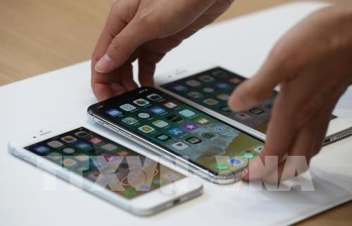 Apple loay hoay tìm nguồn cung màn hình OLED