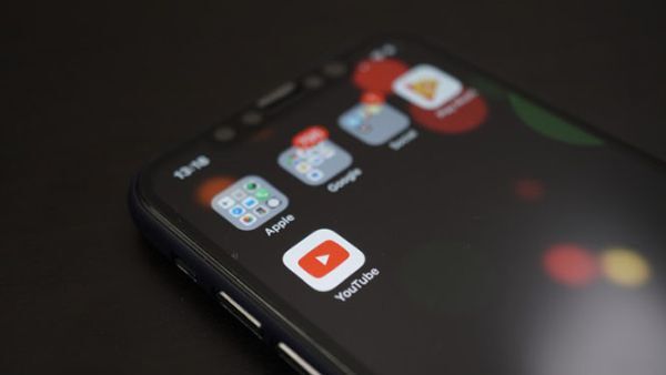 YouTube có thêm tính năng tương tự Stories của Snapchat và Instagram