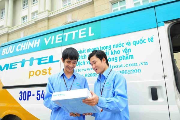 Shopee hợp tác cùng Viettel Post giảm cước vận chuyển cho khách hàng