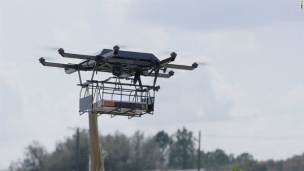 UPS bắt đầu thử nghiệm giao hàng bằng máy bay không người lái (drone)