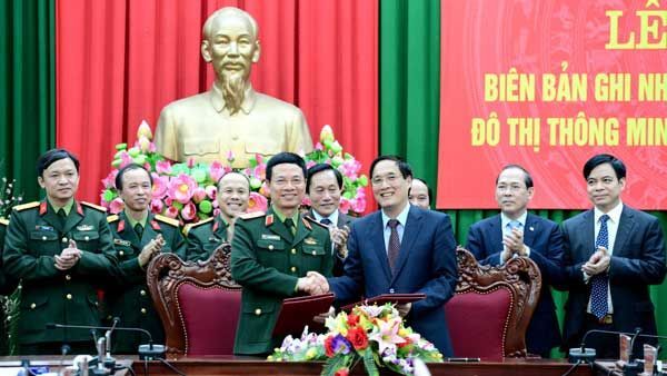 Phú Thọ chọn Viettel làm đối tác xây dựng đô thị thông minh