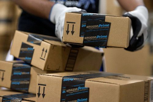 Amazon chiếm gần nửa doanh số bán hàng trực tuyến Mỹ năm 2016