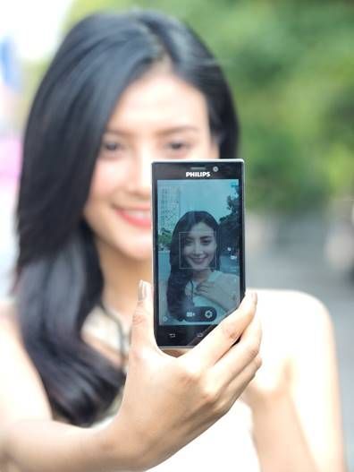 bảo vệ mắt, smartphone tầm trung, Philips, Philips V787, smartphone dưới 4 triệu, Công nghệ SoftBlue,