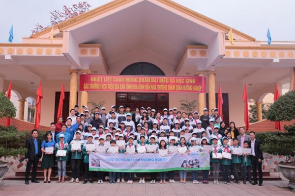 Du lịch hướng nghiệp: Tăng cường kỹ năng CNTT cho giới trẻ hội nhập và phát triển