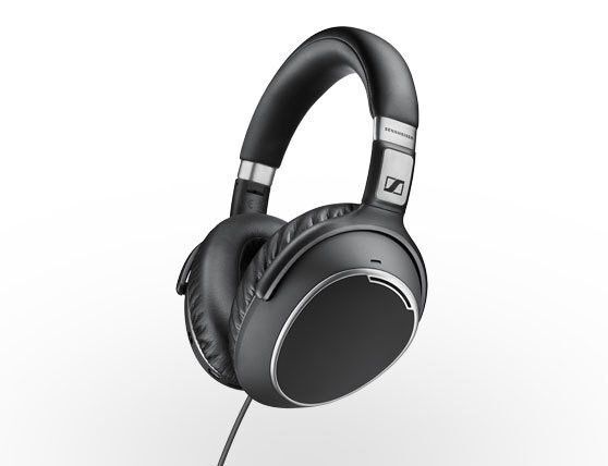 Sennheiser trình làng cặp tai nghe PXC 480, giá 7 triệu đồng