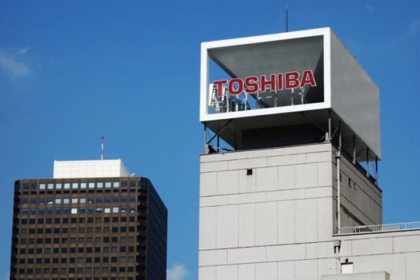 Foxconn chuẩn bị 27 tỷ USD để mua lại mảng chip máy tính của Toshiba