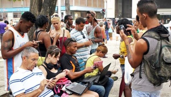 Cuba là nước có tỷ lệ người sử dụng mạng xã hội tăng mạnh nhất thế giới