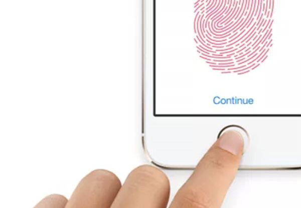 Apple cố tình không cho khách hàng mang điện thoại sửa chữa ở cửa hàng ngoài hãng