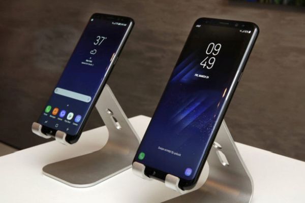 Bộ đôi Galaxy S8 và S8 Plus lại gặp vấn đề về bộ phận loa của thiết bị