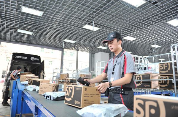 chuỗi cung ứng, dịch vụ chuyển phát, UPS, kho vận, logistic, UPS Vietnam, thỏa thuận hợp tác, S.F. Holding, 