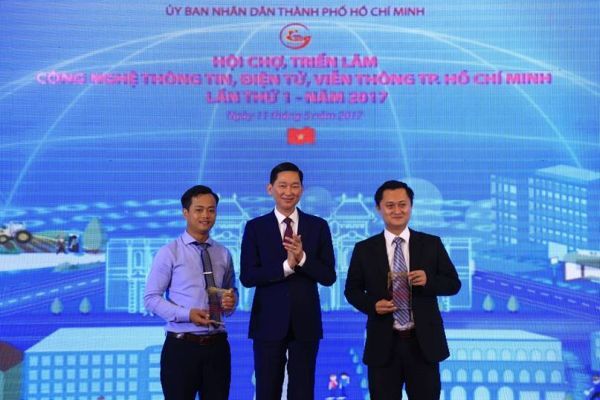 hành chính công, chính phủ điện tử, Sao Khuê, Danh hiệu Sao Khuê, cải cách hành chính, quản trị tài liệu, DocPro, Sao Khuê 2017, Cách mạng công nghiệp 4.0, FSI, 