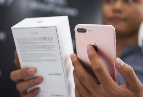 iPhone 7 mất giá không phanh tại thị trường Việt Nam