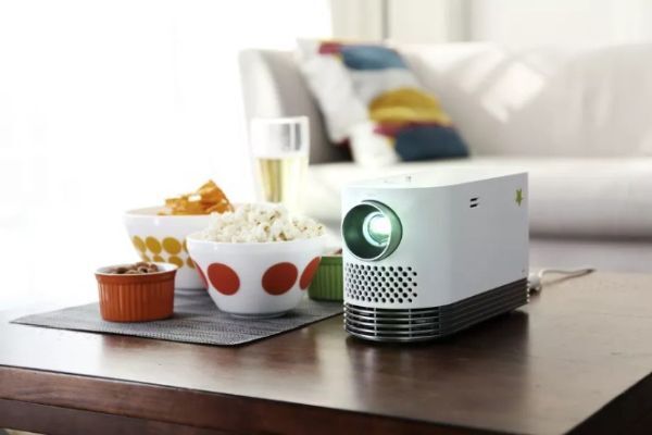 LG ProBeam là một trong những máy chiếu laser di động rẻ nhất hiện nay
