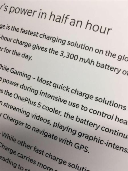 OnePlus 5 có pin 3.300mAh, sạc nhanh Dash Charge