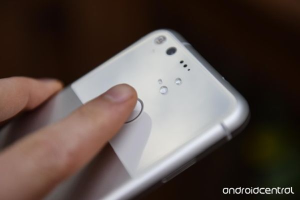 HTC có thể được Google lựa chọn để sản xuất Google Pixel 2 và Pixel XL 2