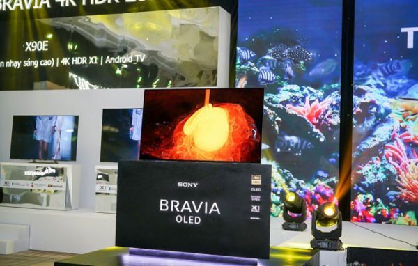 Sony công bố giá bán TV 4K HDR 2017